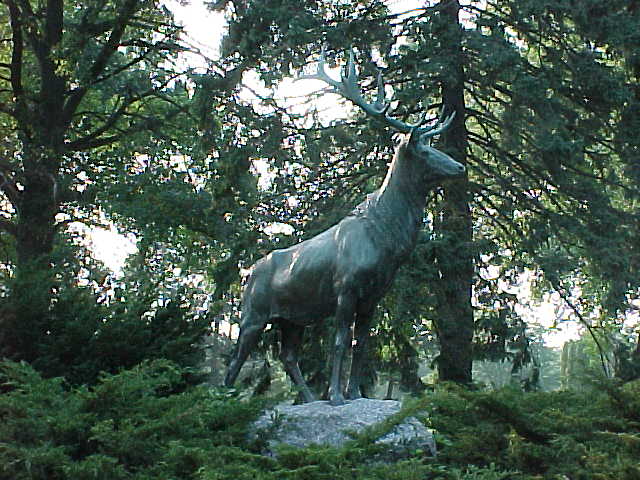Elk's Club Monument
